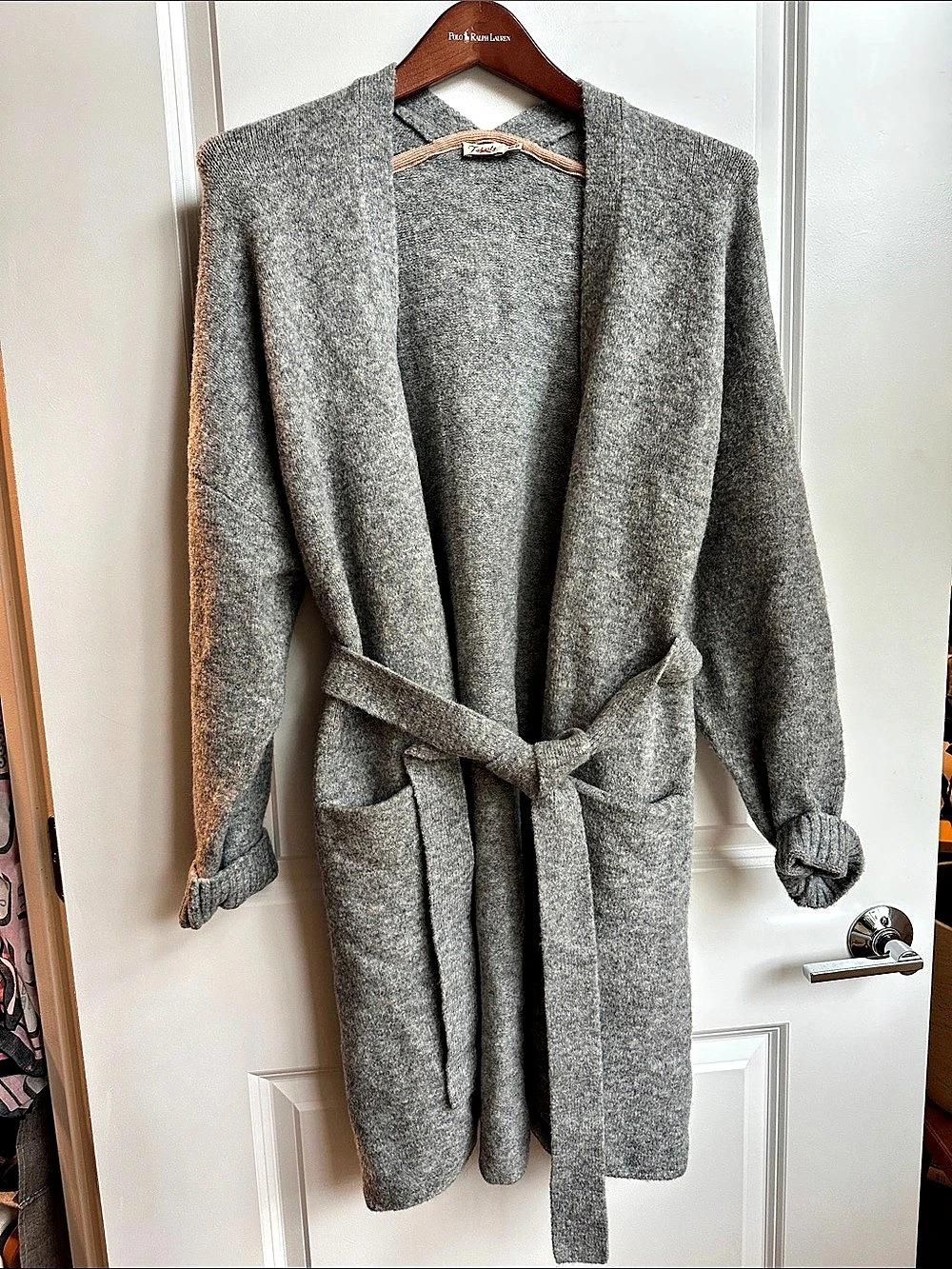 Faherty Gray Belted Wrap sweater Coat Size Medium/Large Like New